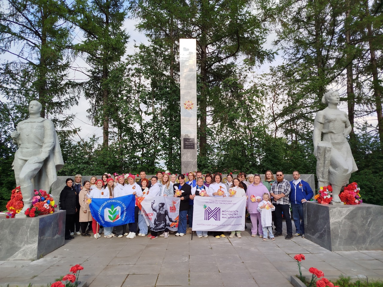Автопробег &quot;Звезда Победы&quot; в пгт Свеча Кировской области..