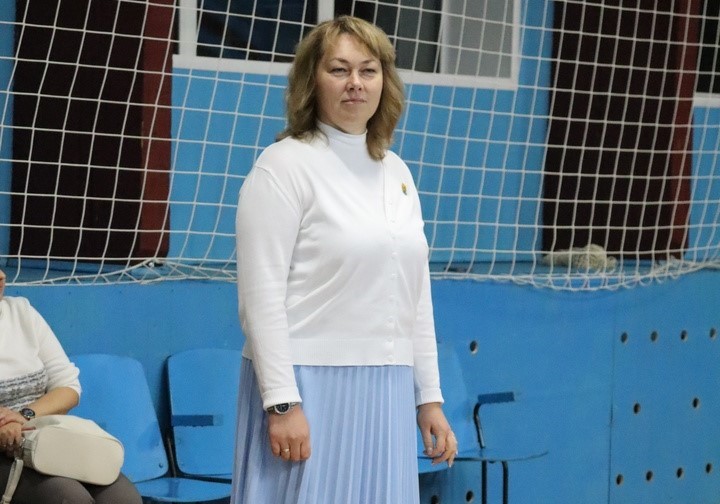 Вчера вечером в спорткомплексе д.Самоулки прошли самые весёлые из всех спортивных и самые спортивные из всех весёлых игр – “Весёлые старты” среди трудовых коллективов округа, посвященные 95 - летию Свечинского района..