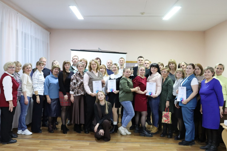 В преддверии празднования 95-летия нашего любимого Свечинского района на интеллектуальной площадке снова встретились человеческие умы и разумы!. В преддверии празднования 95-летия нашего любимого Свечинского района на интеллектуальной площадке снова встретились человеческие умы и разумы!.
